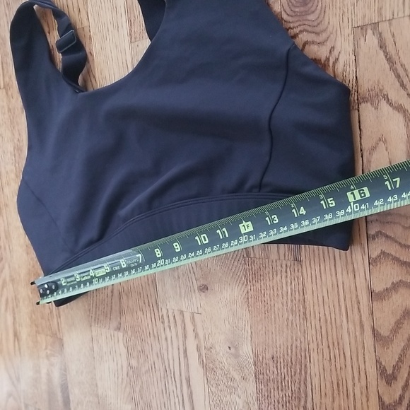 (XL) Lolë Minimalist Padless Wireless Bra Sporty Athleisure Workout Running Gym - Picture 4 of 11